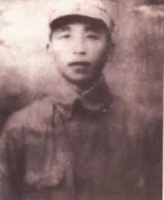 秦基伟同志逝世