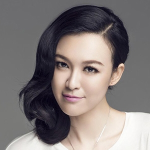 李艾的英文名