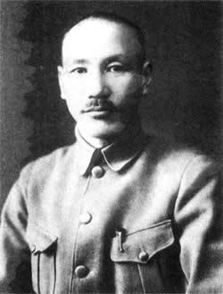 蒋介石东山再起,复任总司令(历史上今天lssjt.com)